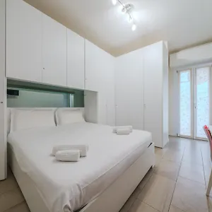 Via Acquati 12 - Monolocale 2 Appartamento Cormano